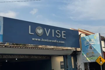Toko Lovise yang berada di Jalan Menteri Supeno No.73, Pandeyan, Kec. Umbulharjo, Kota Yogyakarta. Foto: Gracetika JP/Pandangan Jogja