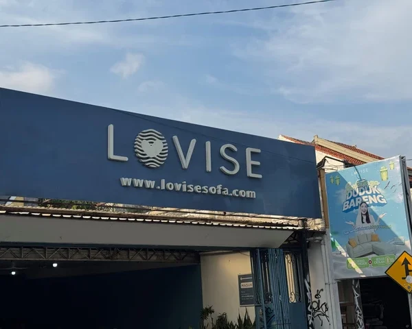 Duduk Bareng Lovise: Sofa Lokal Jogja yang Hadir dengan Layanan Kustom