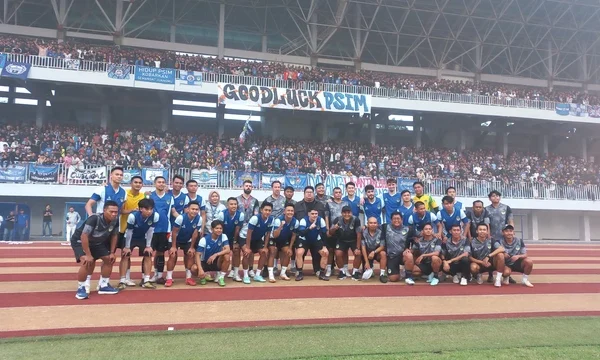 Latihan Perdana PSIM, Suporter Penuhi Tribun Mandala Krida, Coach Jean: Ini Gila