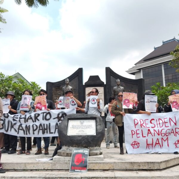 Aliansi Jogja Memanggil dan BEM se-DIY Gelar Demo Tolak Soeharto Jadi Pahlawan Nasional