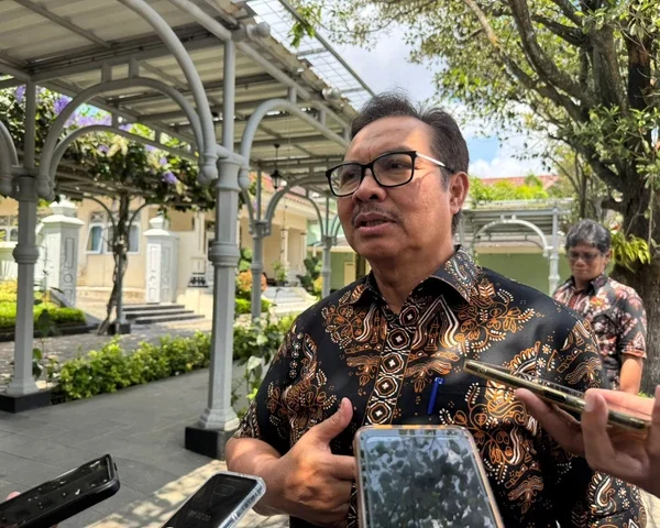 Jembatan Kewek Jadi Tempat Jualan Street Coffee, Walkot Yogya: Malam Ini Saya Tertibkan