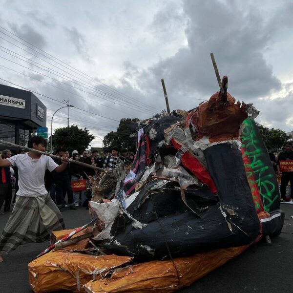 Aksi Solidaritas di Jogja Desak Banjir Sumatra Ditetapkan jadi Bencana Nasional