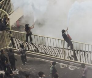 Buntut Insiden APAR di Stadion Maguwoharjo, Ultras PSS Bayar Ganti Rugi Rp35 Juta dan Nyatakan Bubar