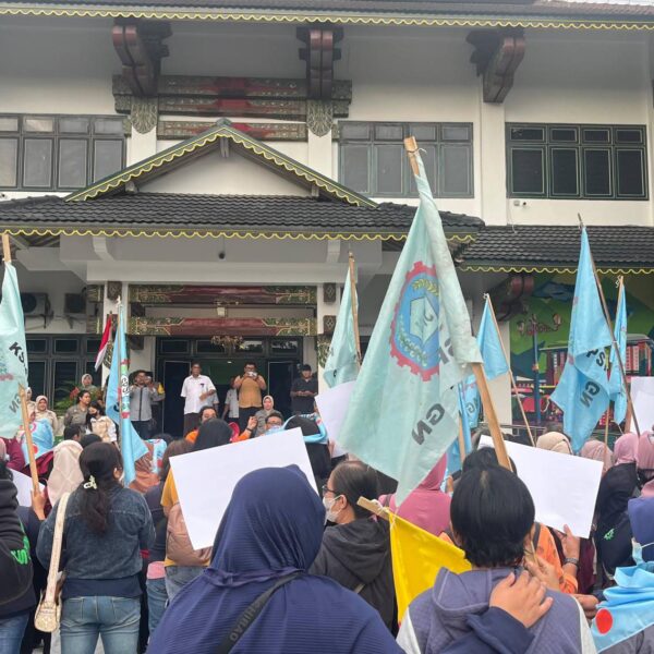 Demo di Balai Kota Yogya, Ratusan Karyawan PT Tarumartani Ancam Mogok Kerja di Awal Ramadhan