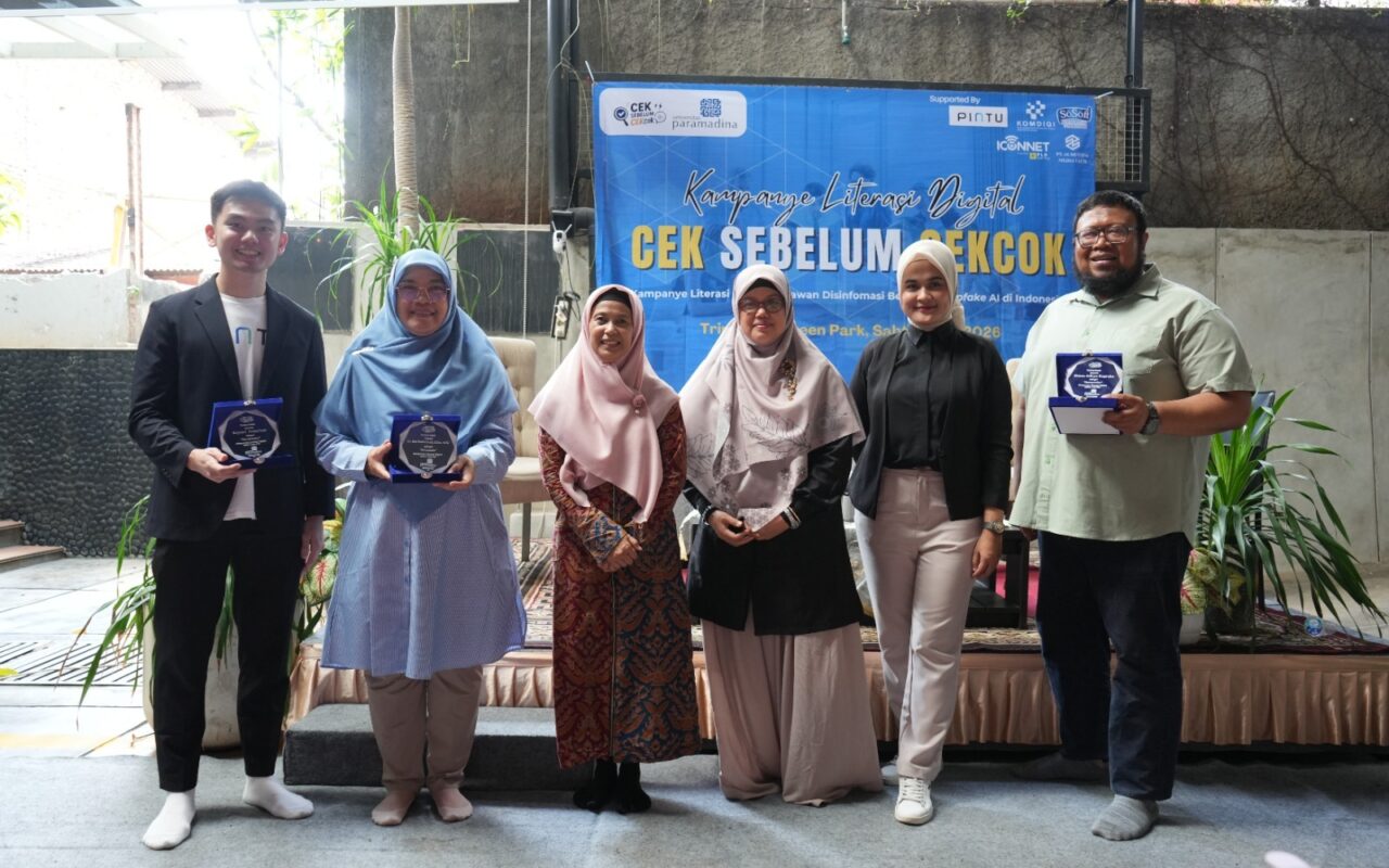 Universitas Paramadina Gelar Edukasi Literasi Digital bagi Warga Bekasi
