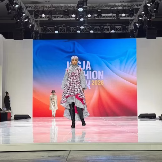 Di Balik Runway Jogja Fashion Week, Industri Tekstil Justru Kekurangan Talenta