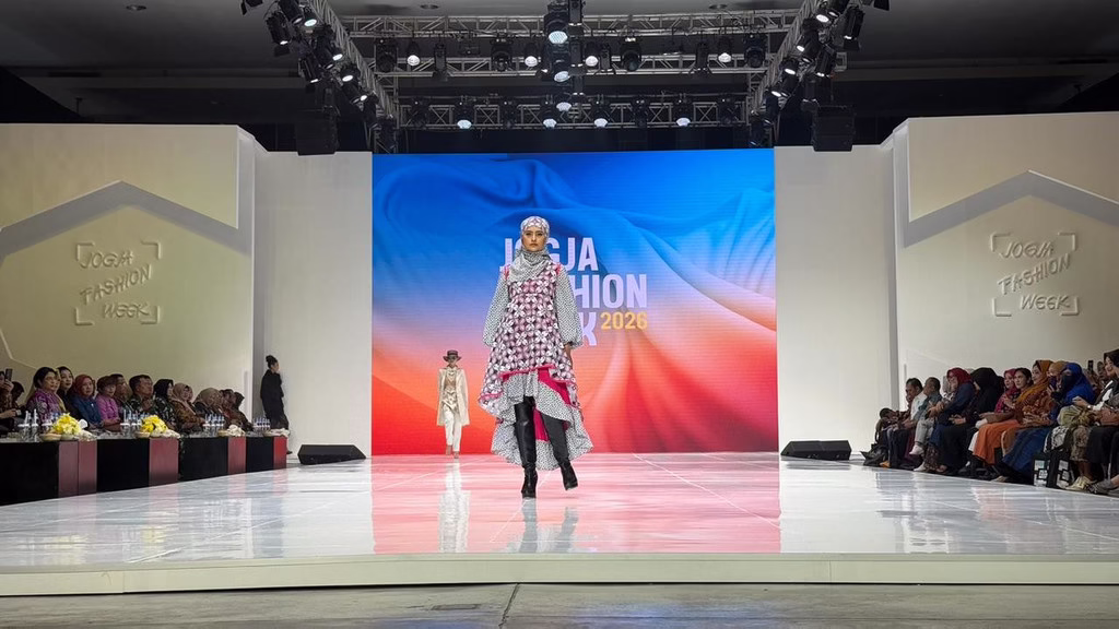 Di Balik Runway Jogja Fashion Week, Industri Tekstil Justru Kekurangan Talenta