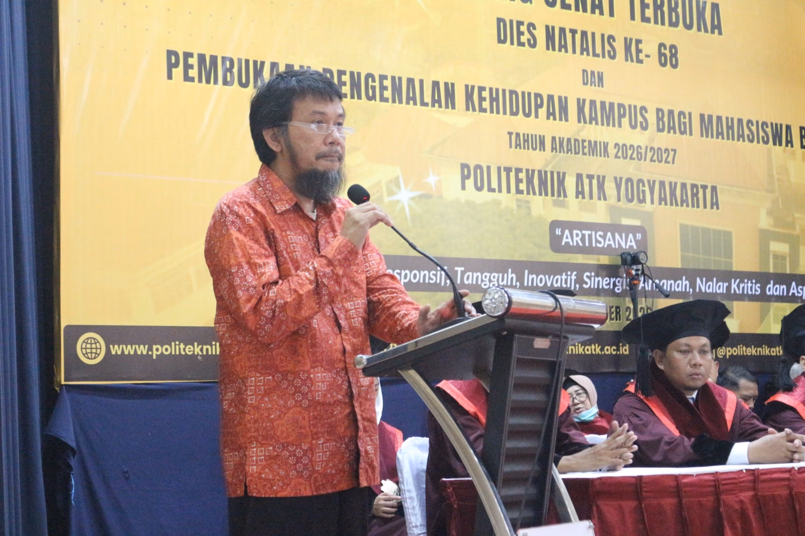 Sidang Senat Terbuka Dies Natalis ke-68 Politeknik ATK Yogyakarta sekaligus pembukaan Pengenalan Kehidupan Kampus bagi Mahasiswa Baru (PKKMB)